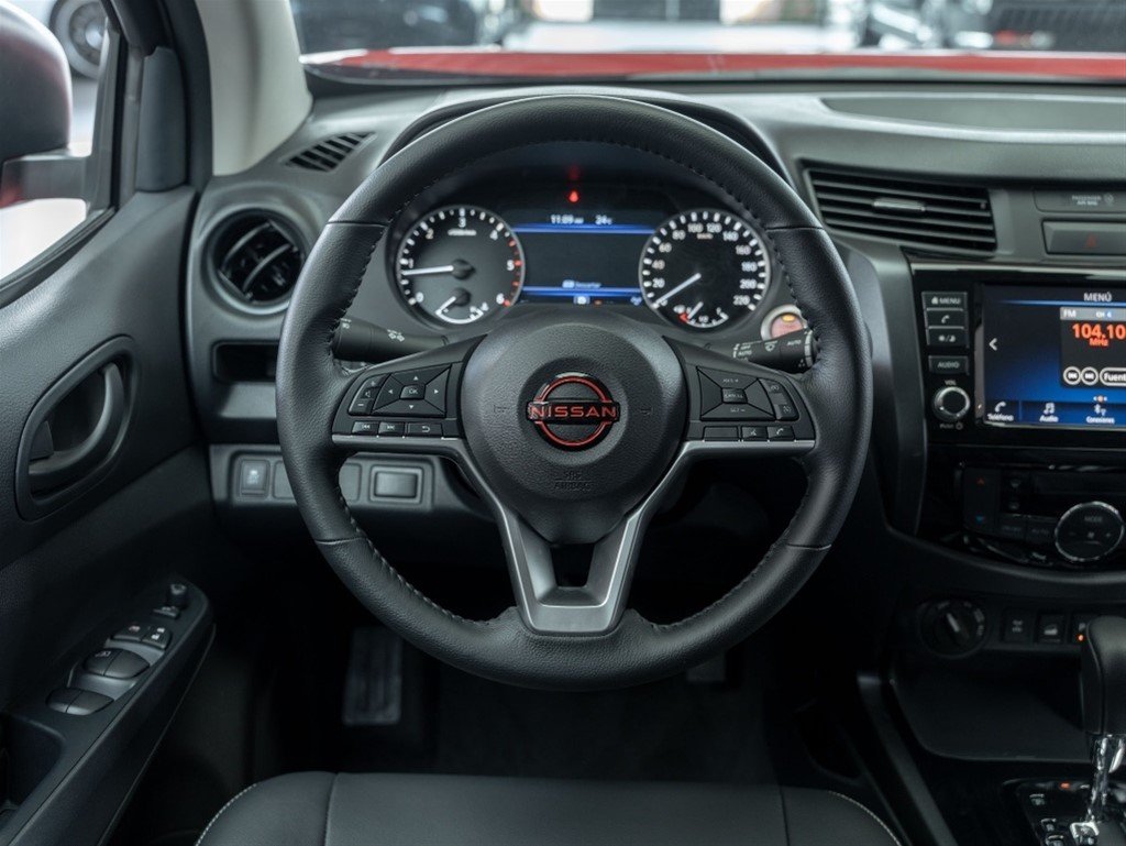 Nissan Frontier Pro-4X — foto 5