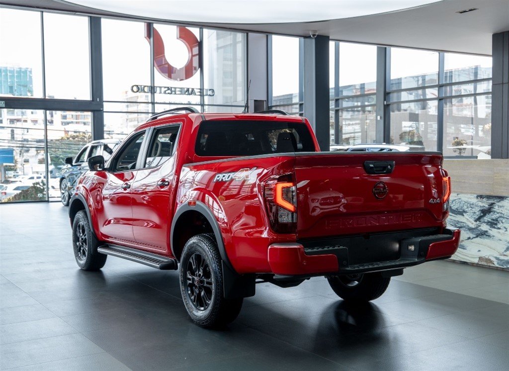 Nissan Frontier Pro-4X — foto 8