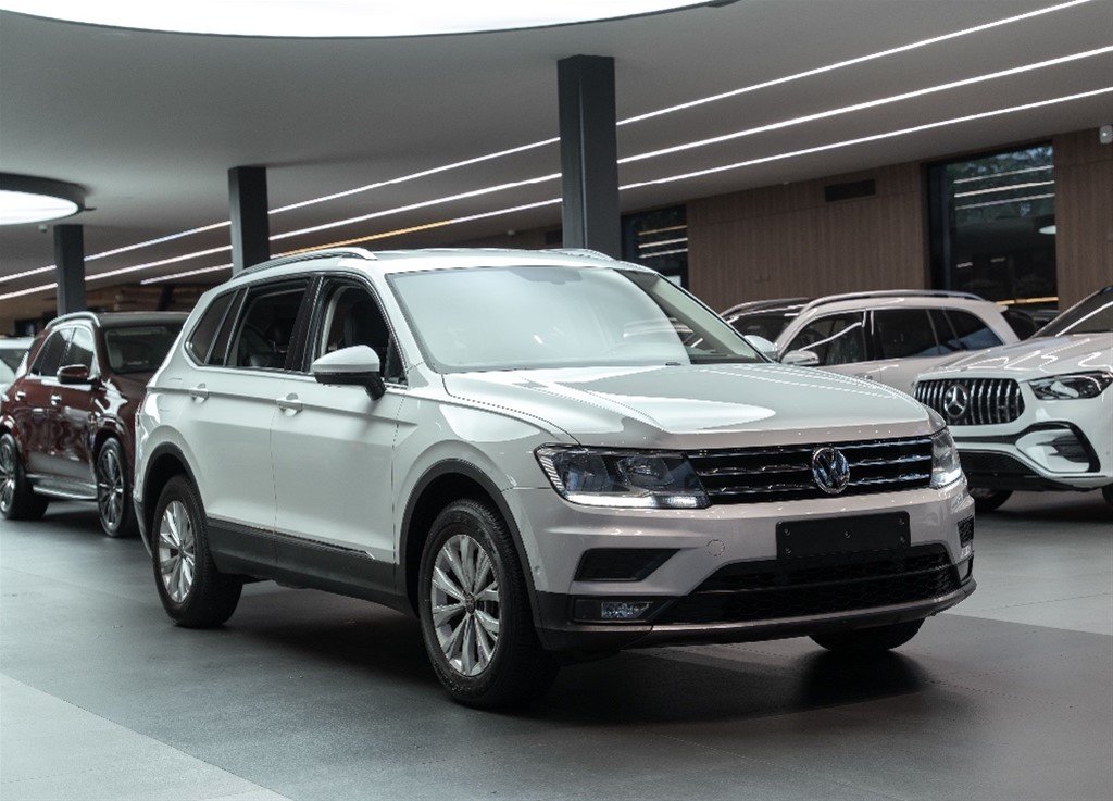 Volkswagen Tiguan — foto 5