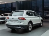 Volkswagen Tiguan — foto 8
