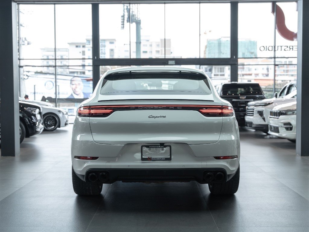 Porsche Cayenne Coupe — foto 5