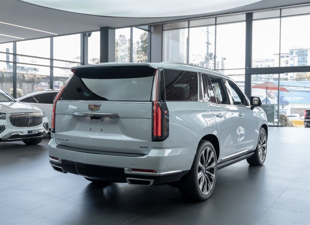 Cadillac Escalade Luxury Short — foto 9