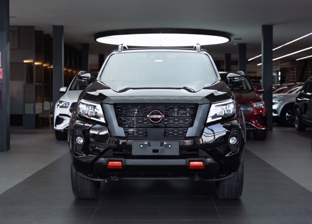 Nissan Frontier Pro-4X — foto 11