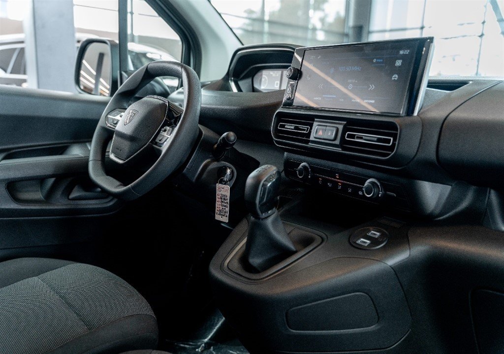 Peugeot Partner — foto 11