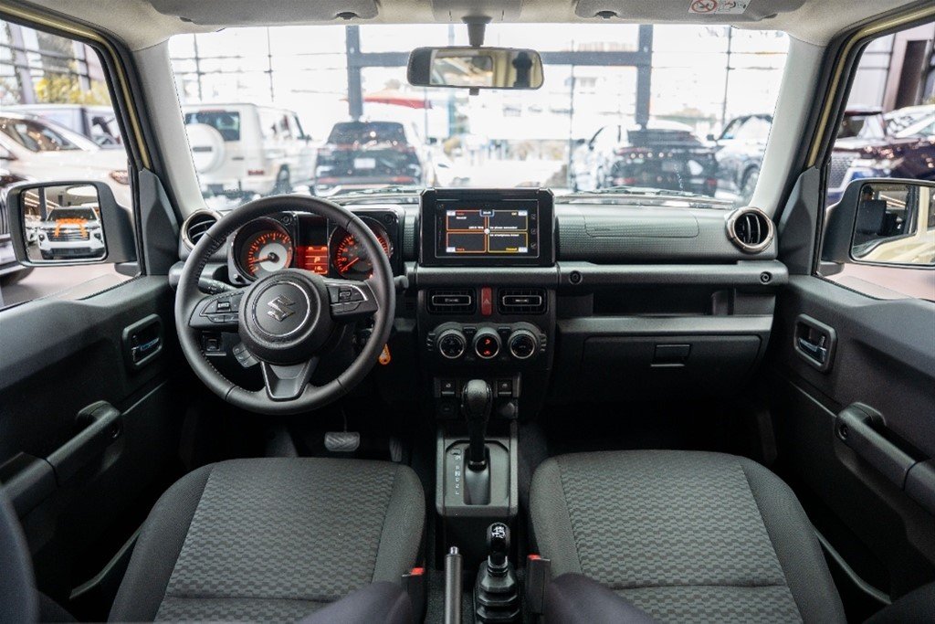 Suzuki Jimny — foto 9