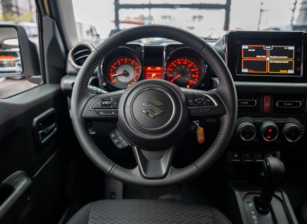 Suzuki Jimny — foto 10