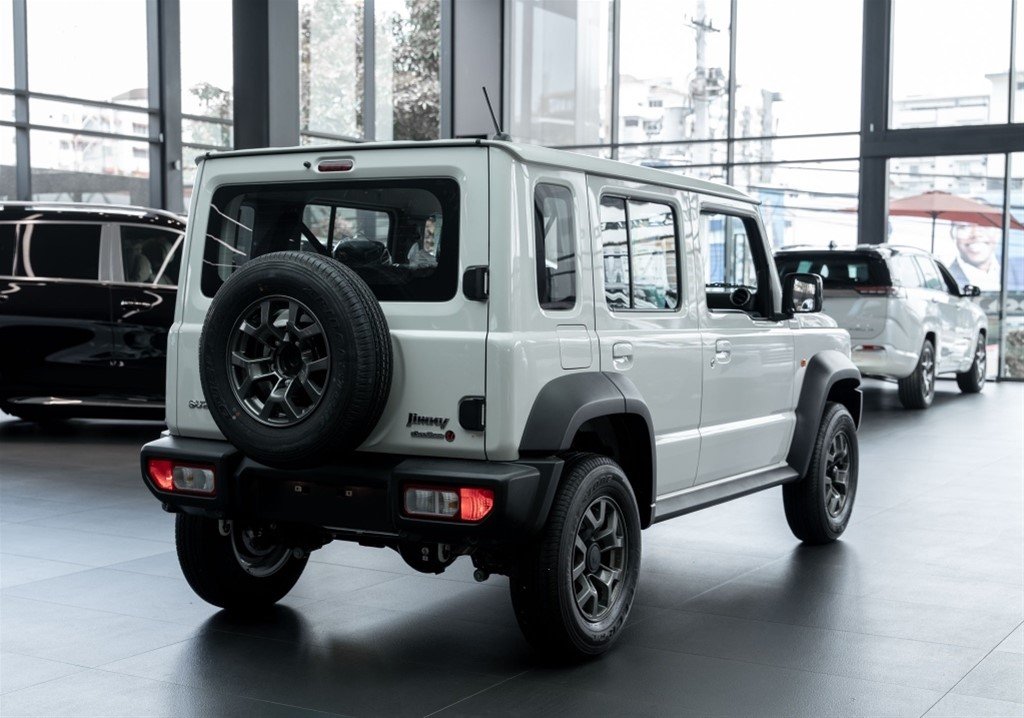 Suzuki Jimny — foto 3