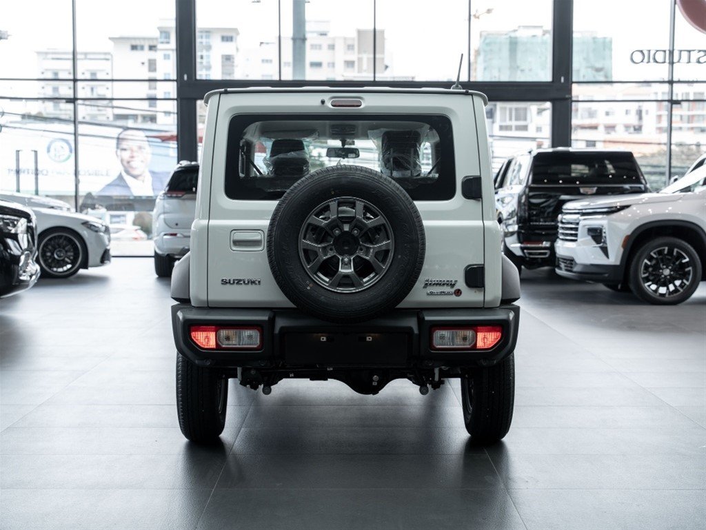 Suzuki Jimny — foto 4