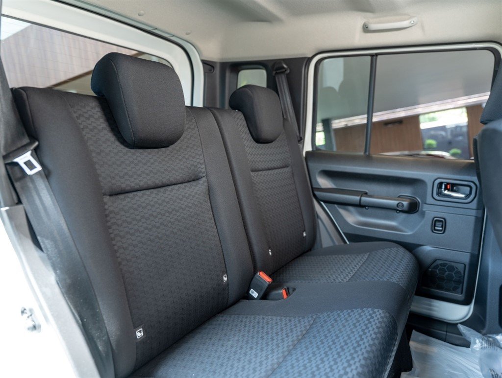 Suzuki Jimny — foto 10