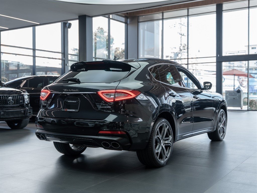 Maserati Levante GTS — foto 6