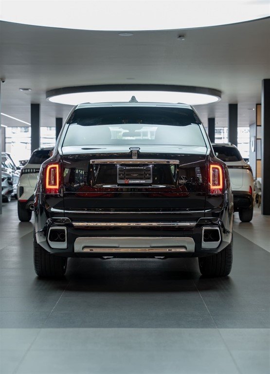 Rolls Royce Cullinan — foto 3