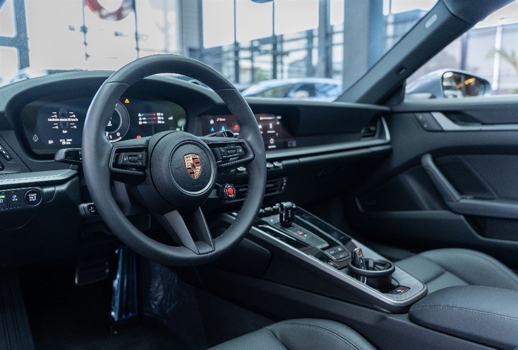 Porsche 911 Carrera — foto 9