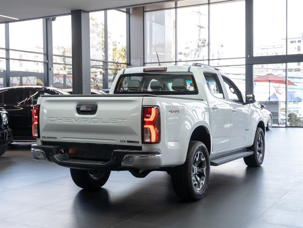 Chevrolet Colorado LTZ — foto 9