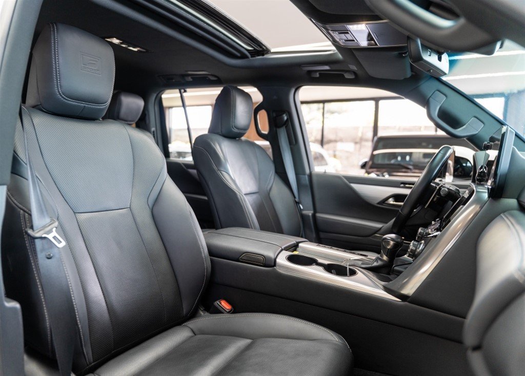 Lexus LX 600 Sport — foto 5
