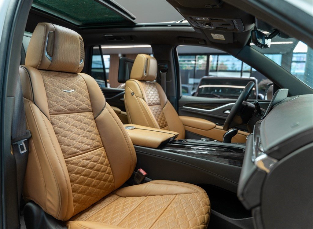 Cadillac Escalade Luxury Short — foto 7