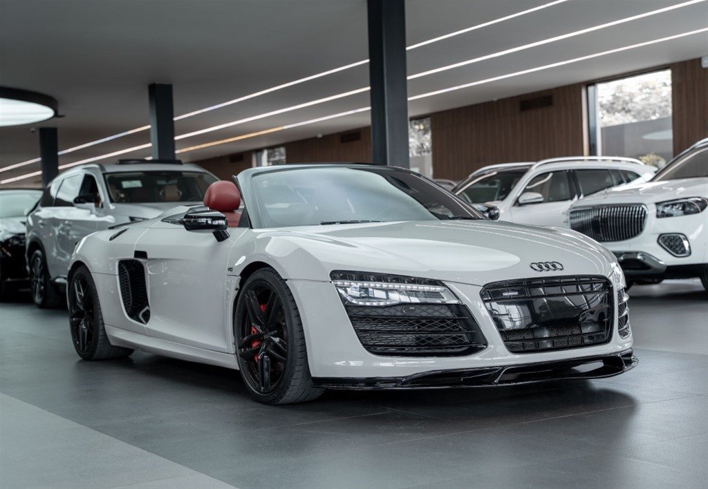 Audi R8 V10 Spyder — foto 10