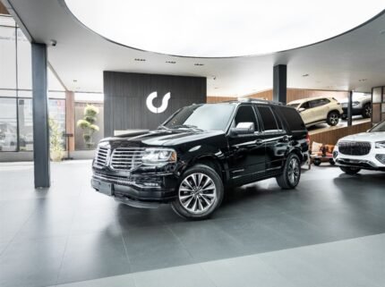 Lincoln Navigator