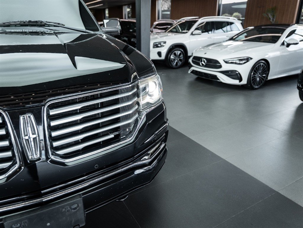 Lincoln Navigator — foto 8