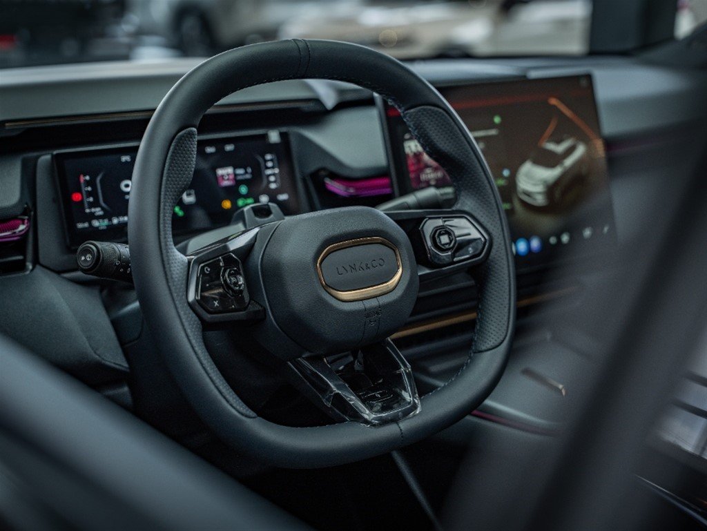 Lynk CO 08 PHEV — foto 4