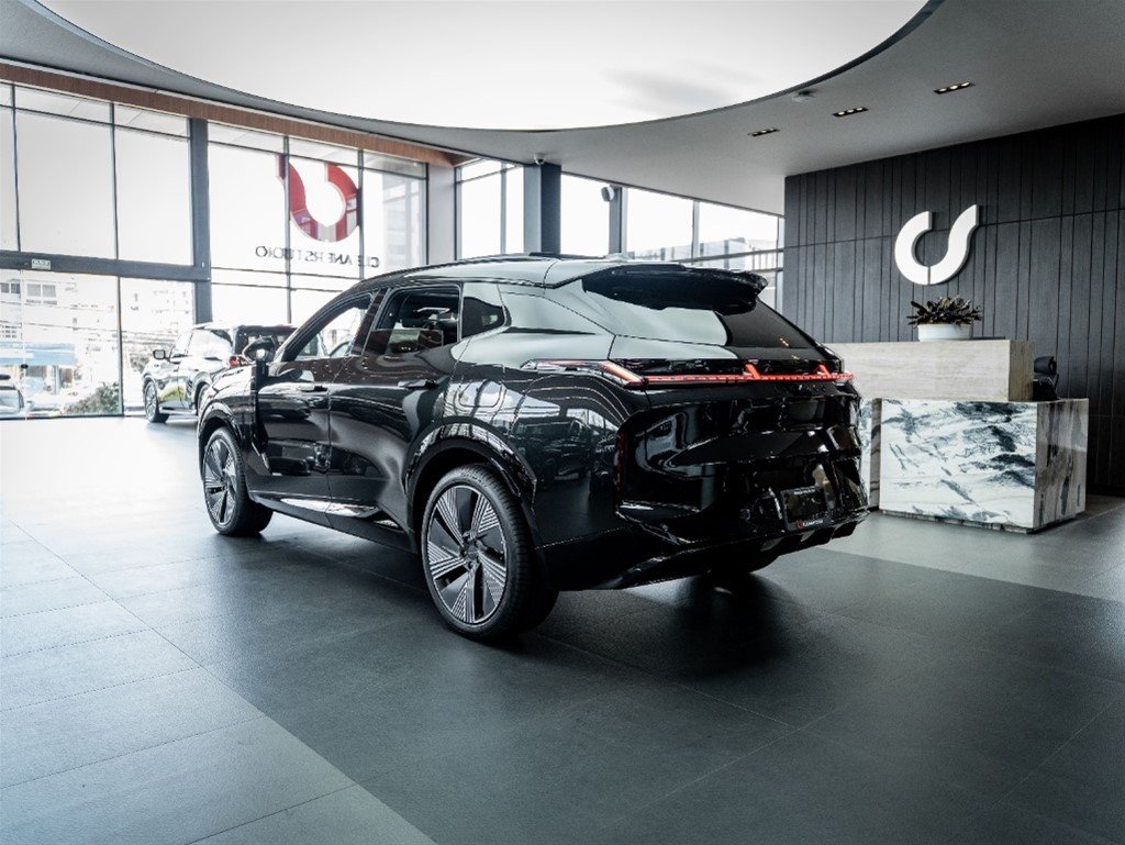 Lynk CO 08 PHEV — foto 9