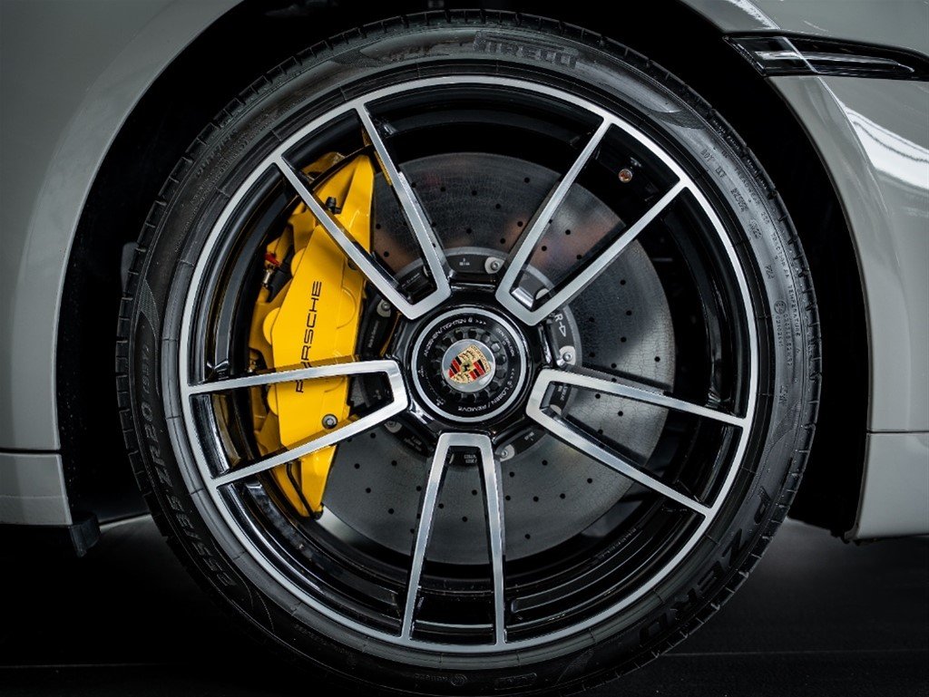 Porsche 911 Turbo S — foto 7
