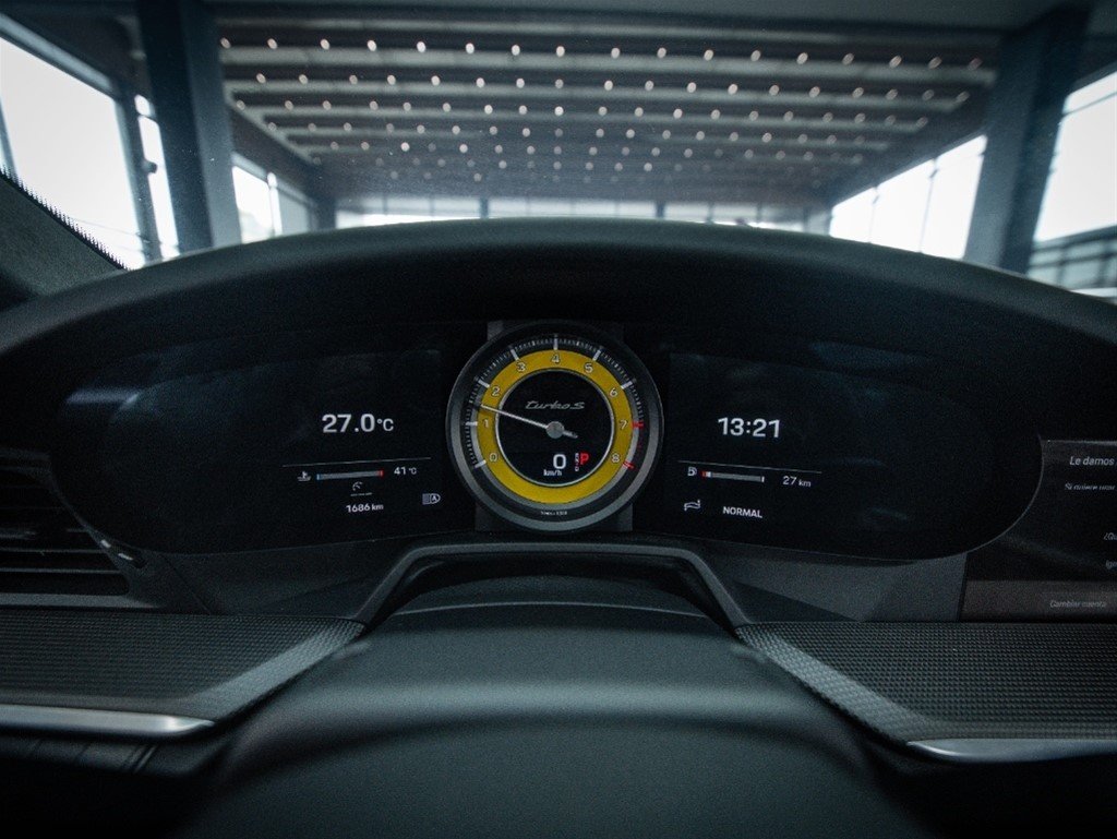 Porsche 911 Turbo S — foto 9