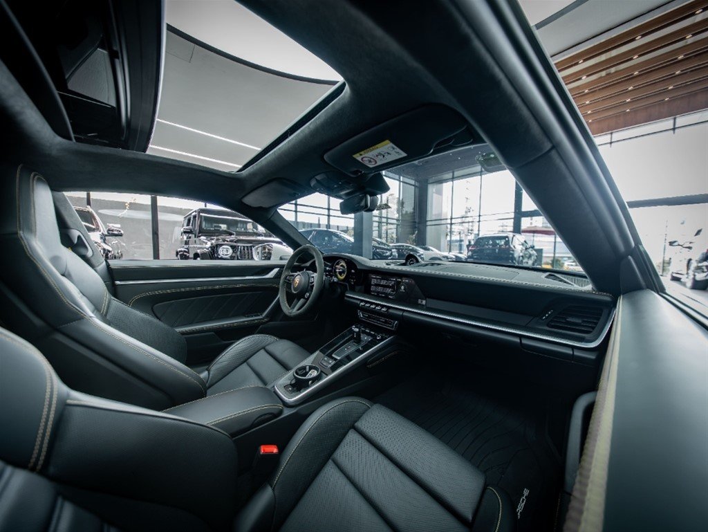 Porsche 911 Turbo S — foto 10