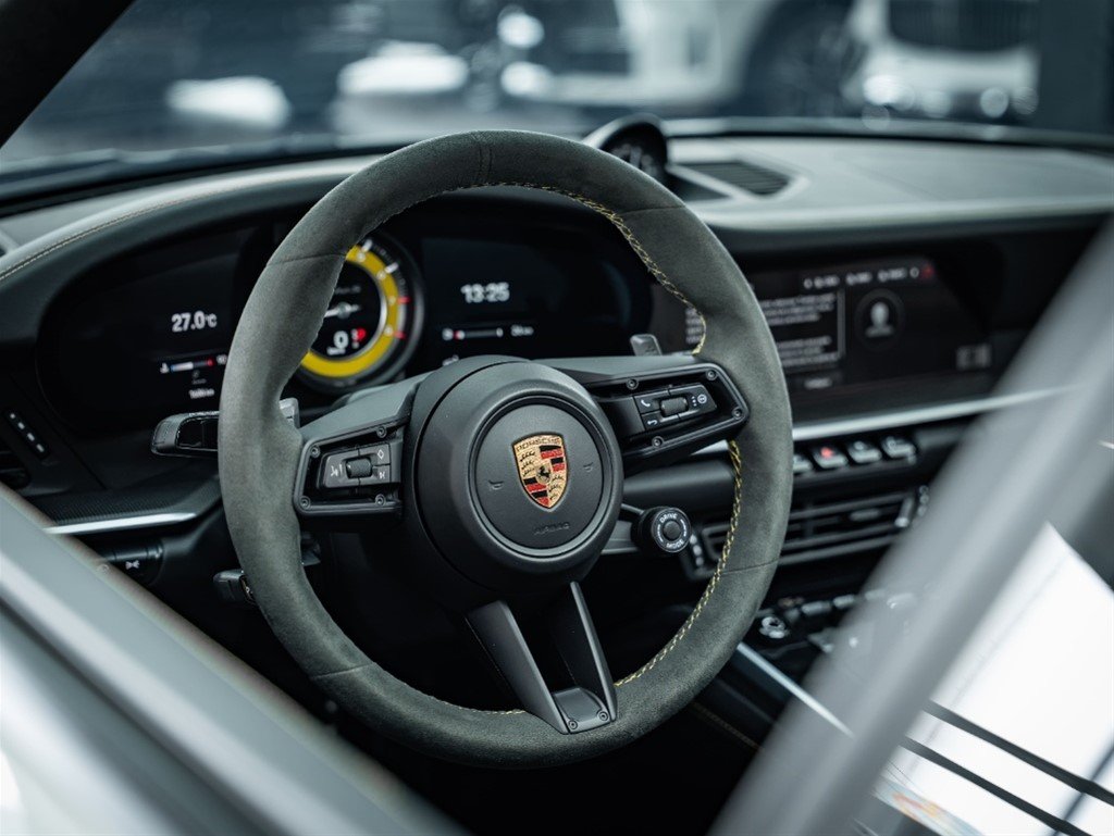 Porsche 911 Turbo S — foto 11