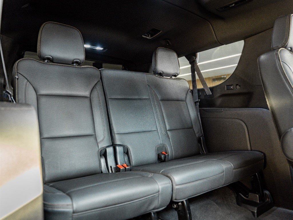 Chevrolet Suburban Highcountry — foto 10