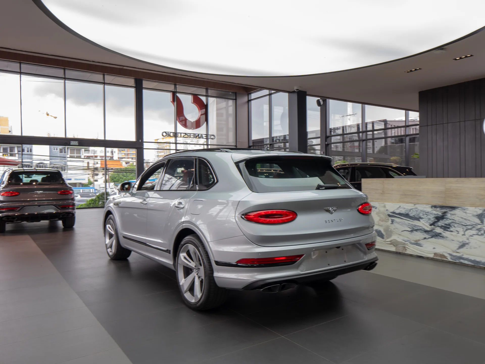 Bentley Bentayga 2024