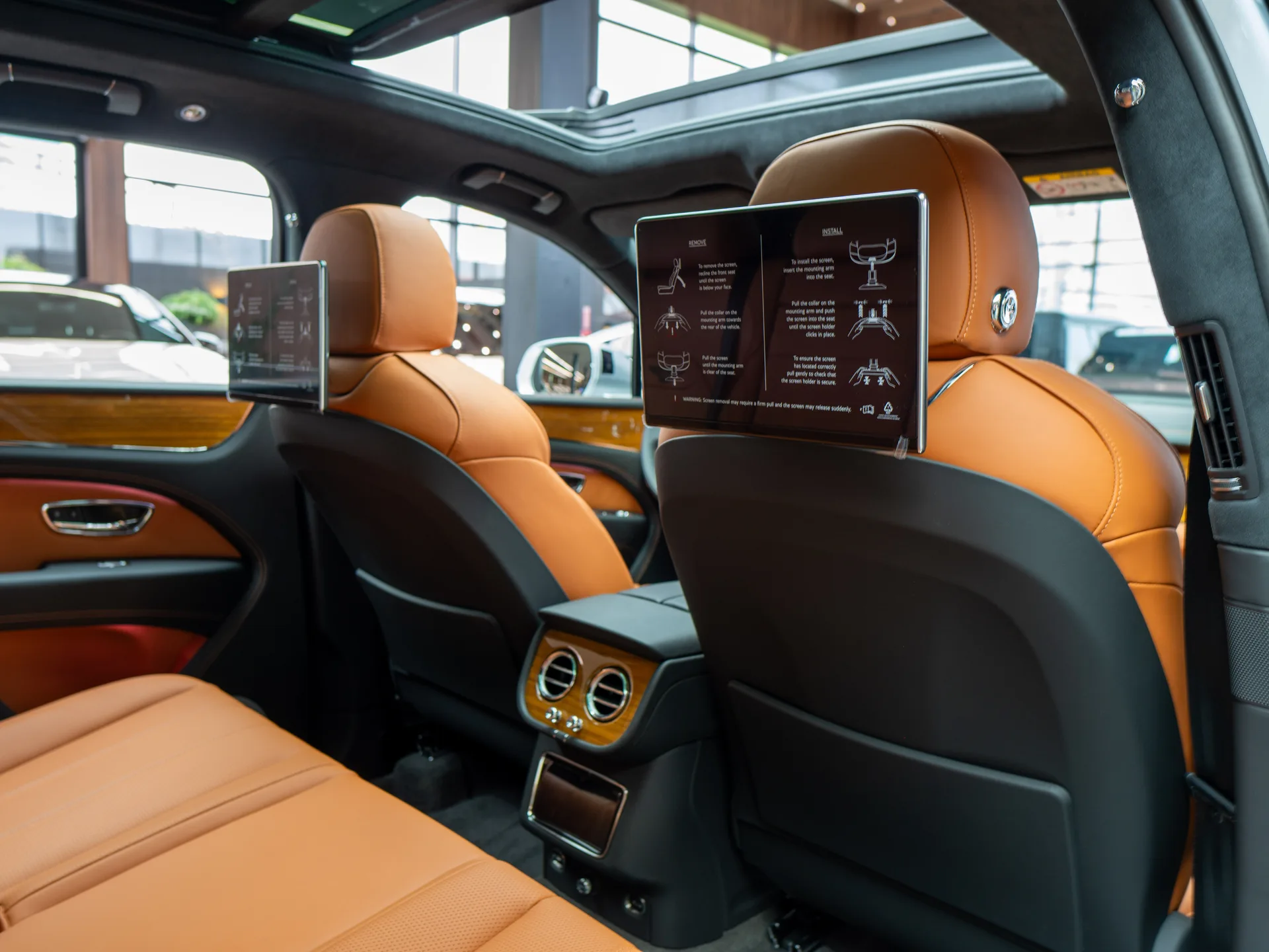 Bentley Bentayga 2024