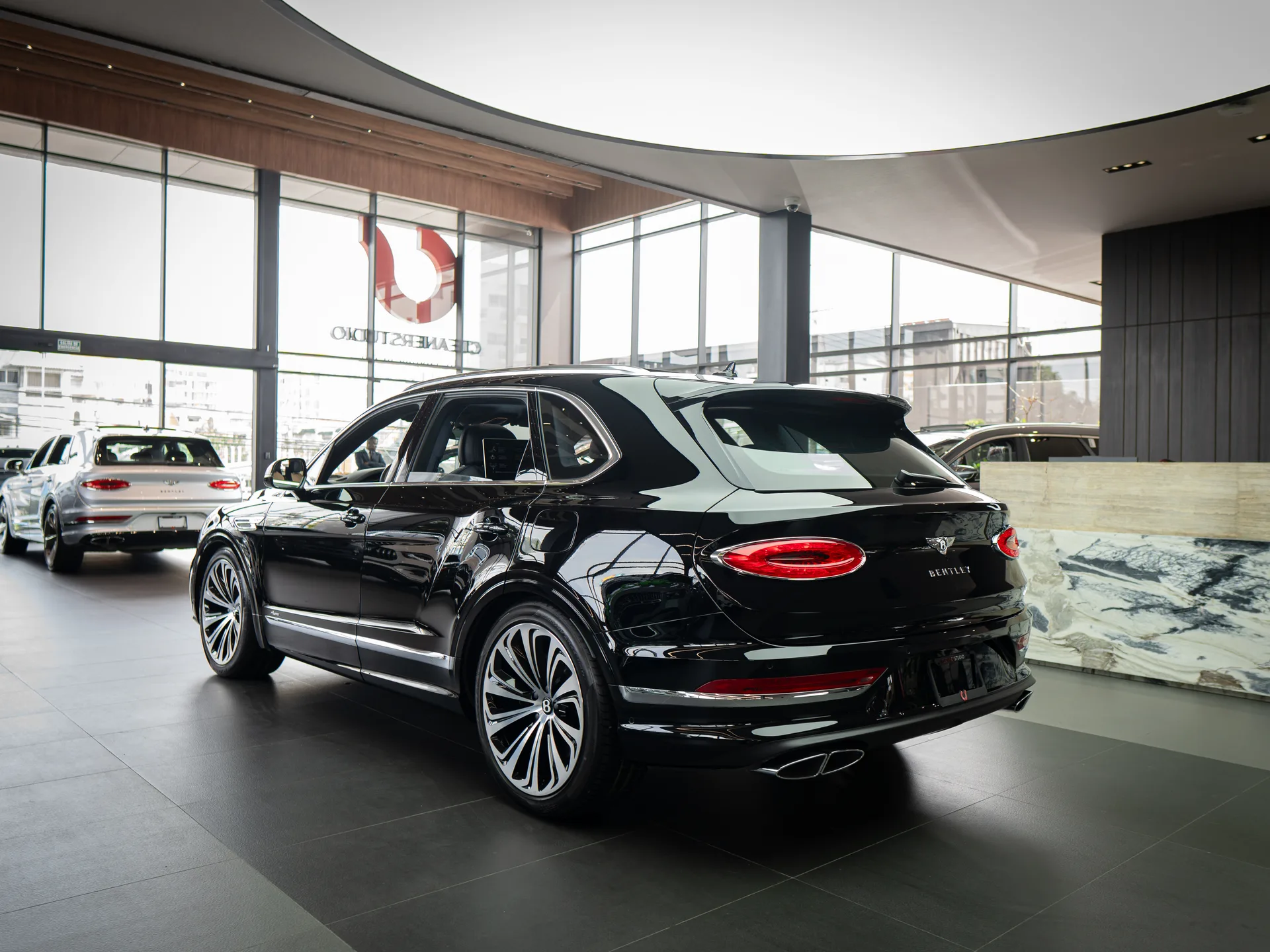 Bentley Bentayga 2025