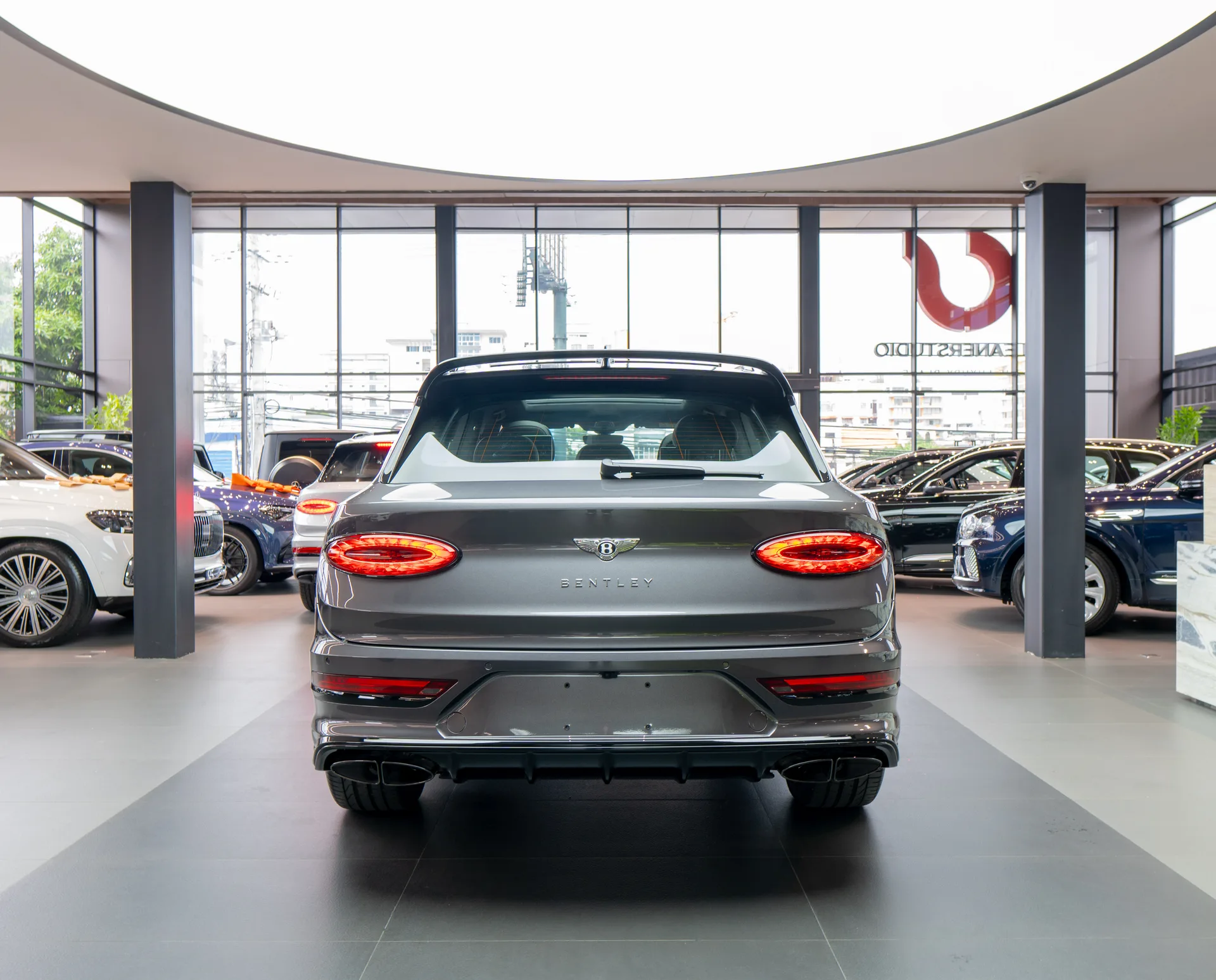 Bentley Bentayga 2023