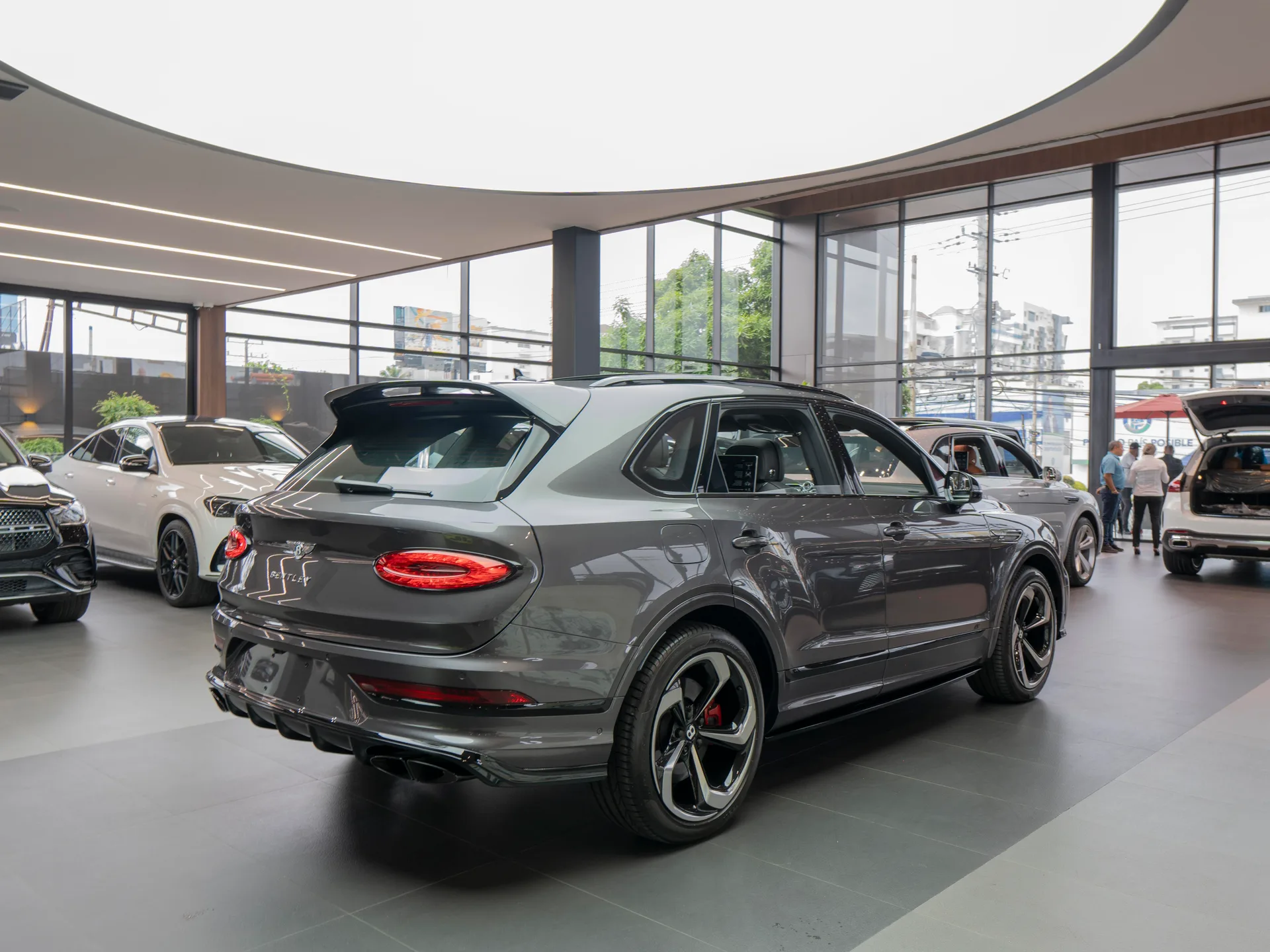 Bentley Bentayga 2023