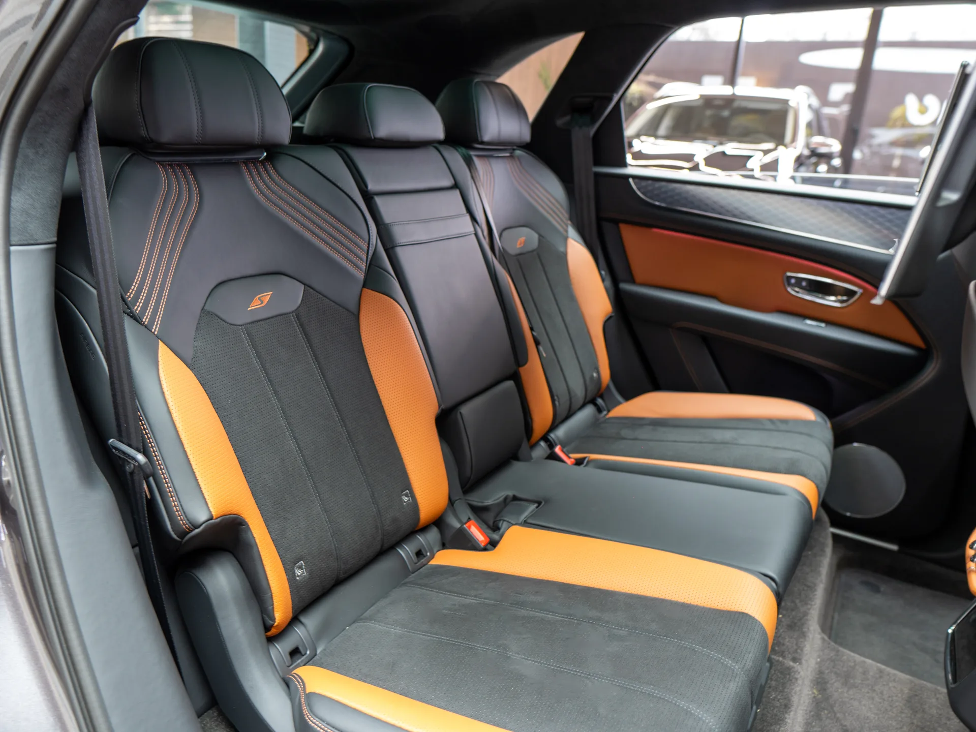 Bentley Bentayga 2023