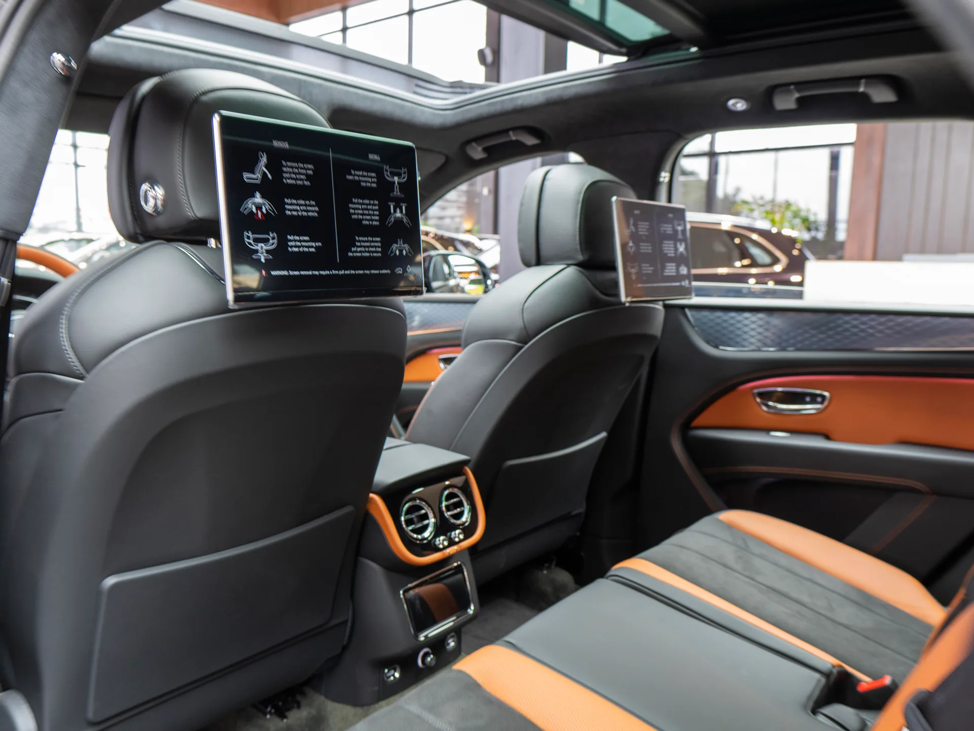 Bentley Bentayga 2023