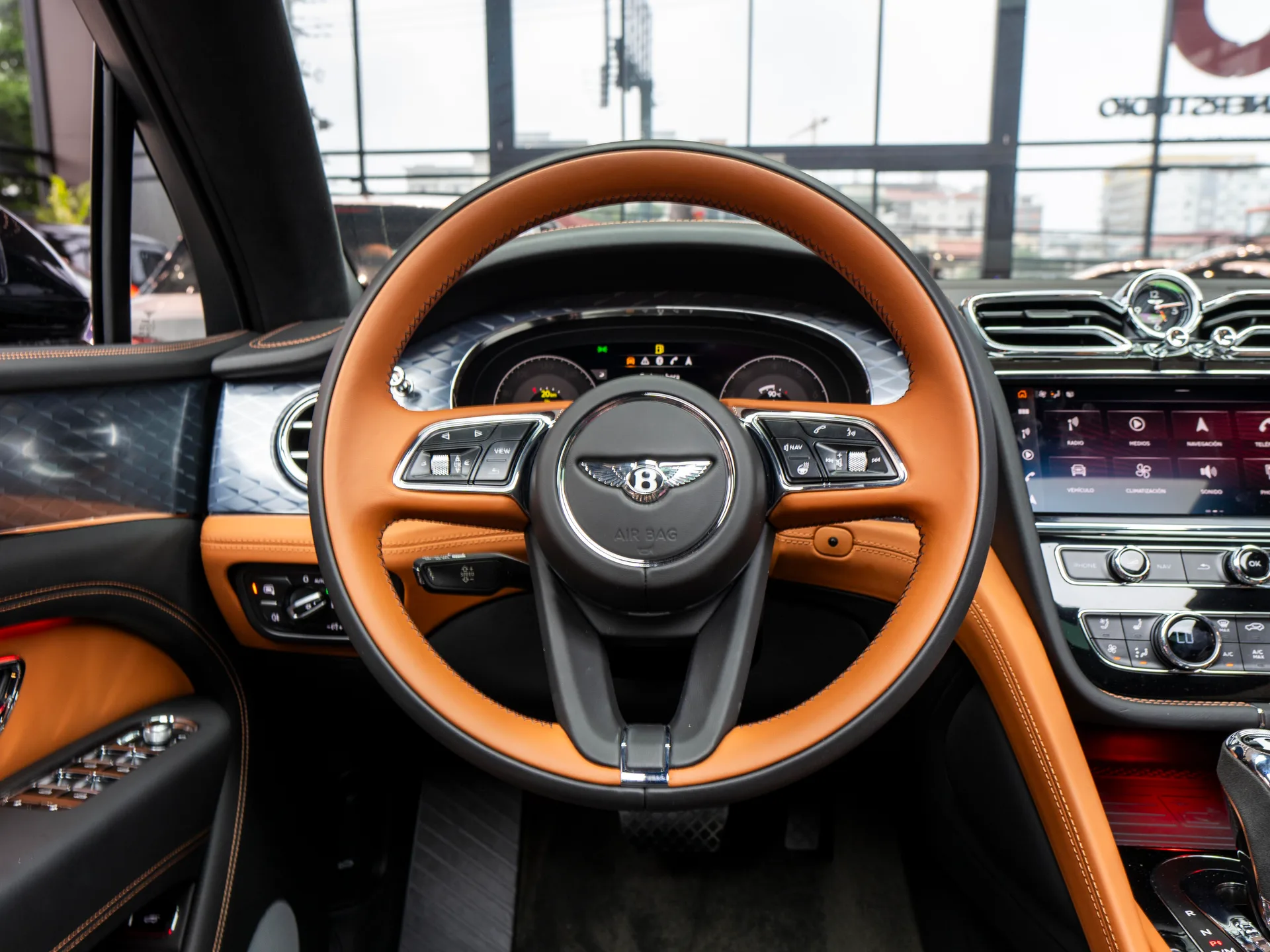 Bentley Bentayga 2023