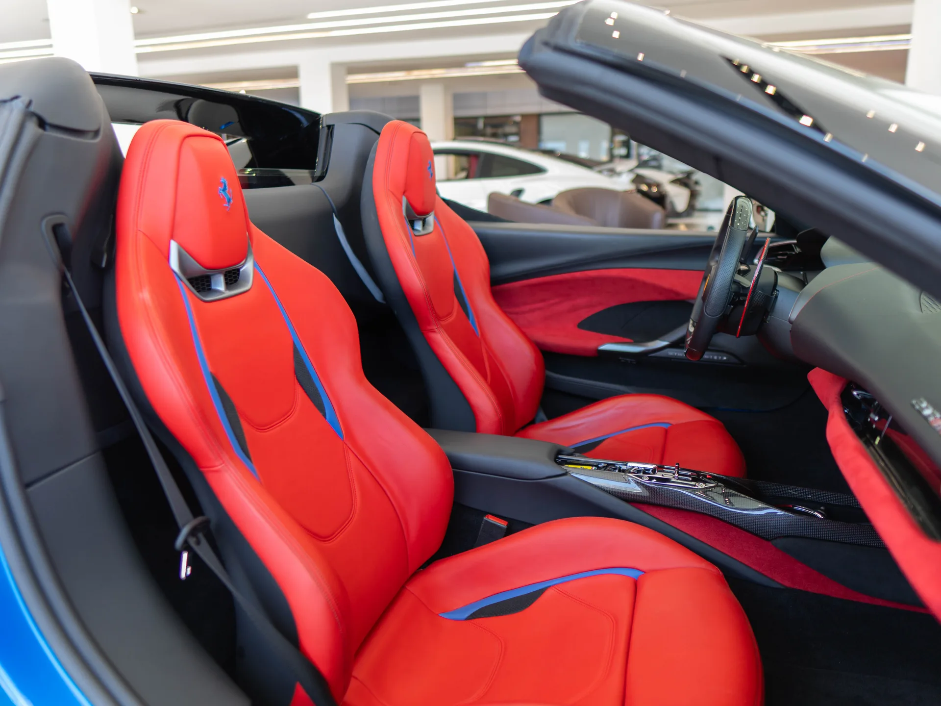 Ferrari 296 GTS 2024