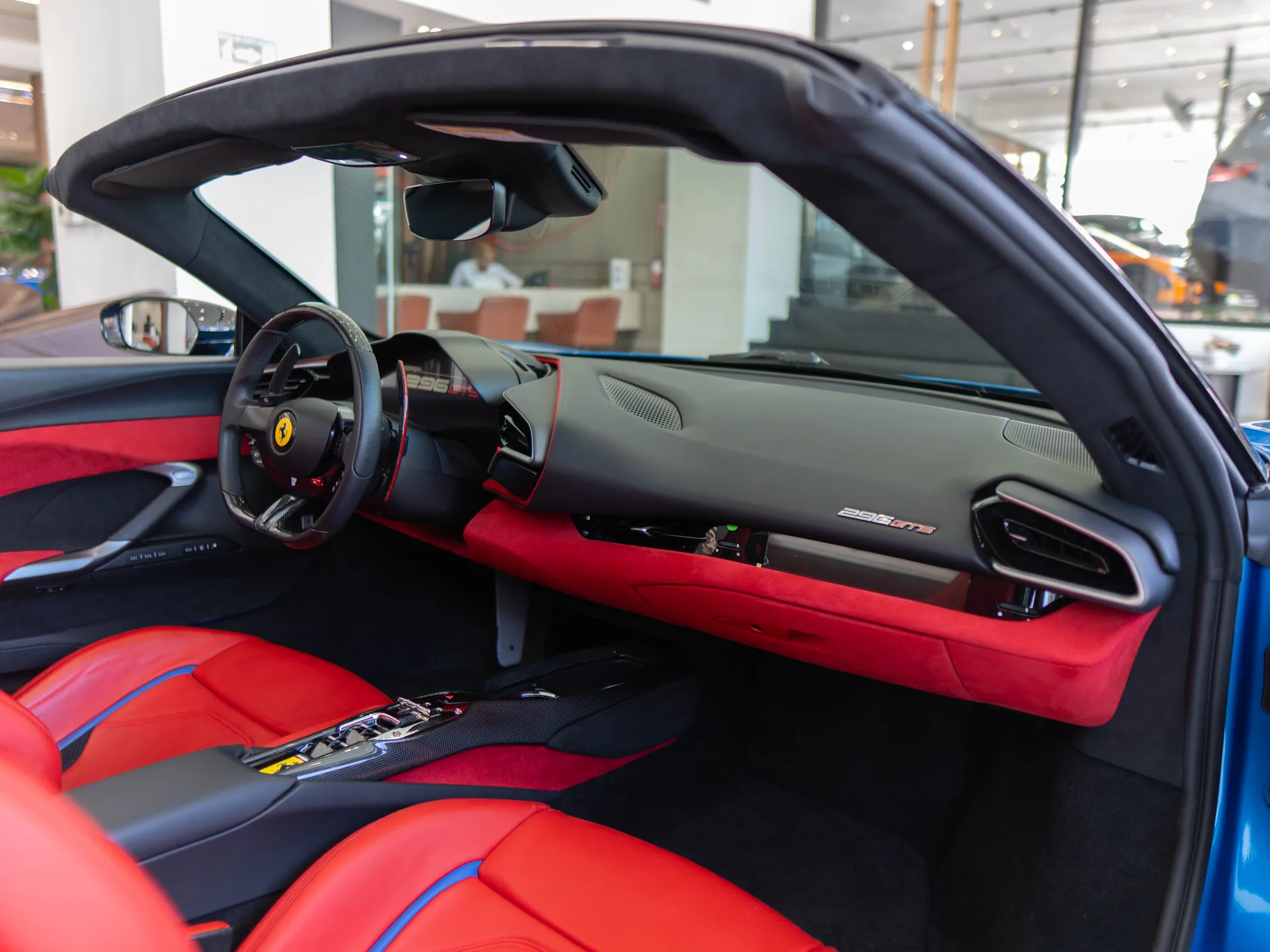 Ferrari 296 GTS 2024
