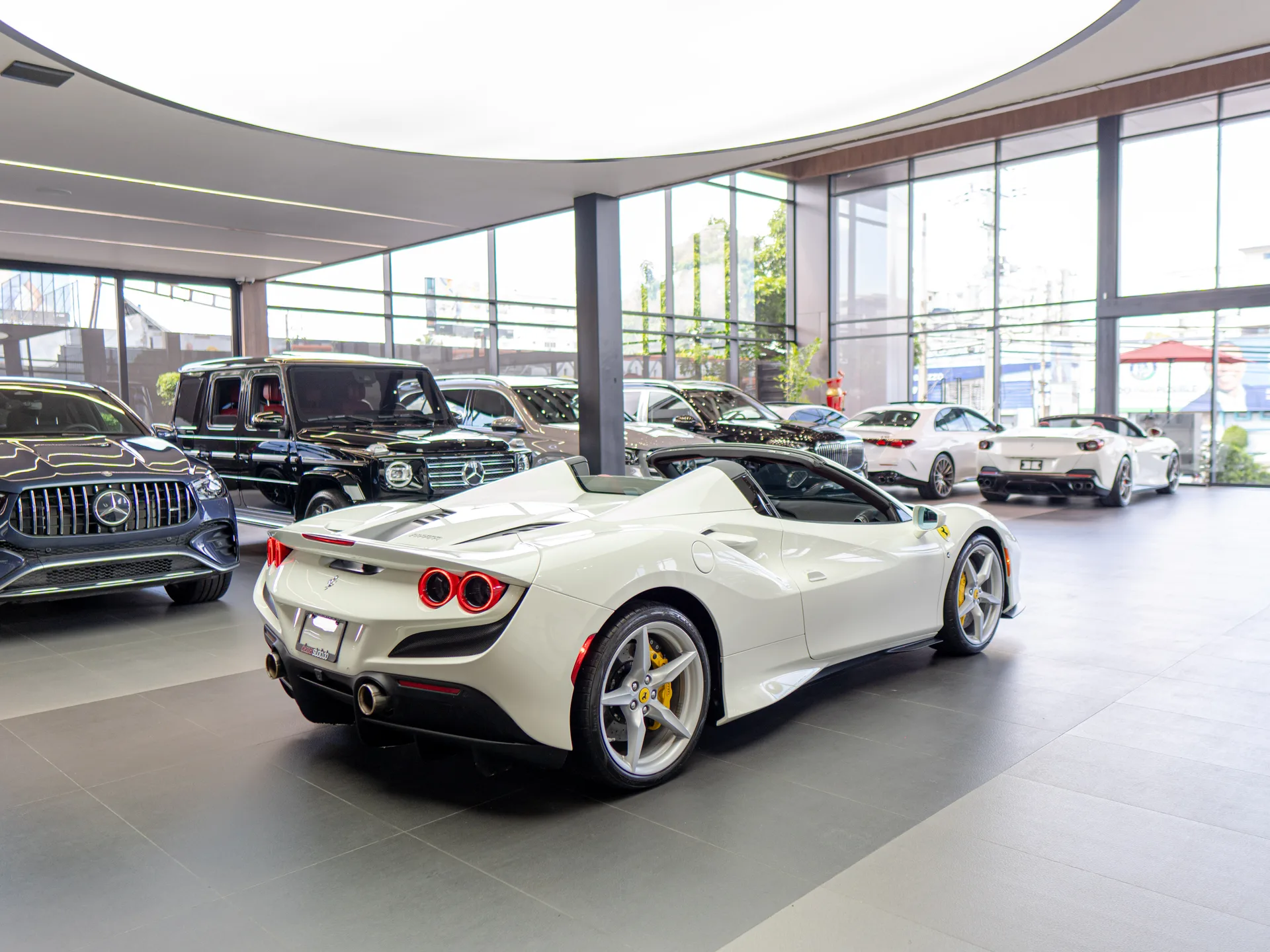 Ferrari F8 2022