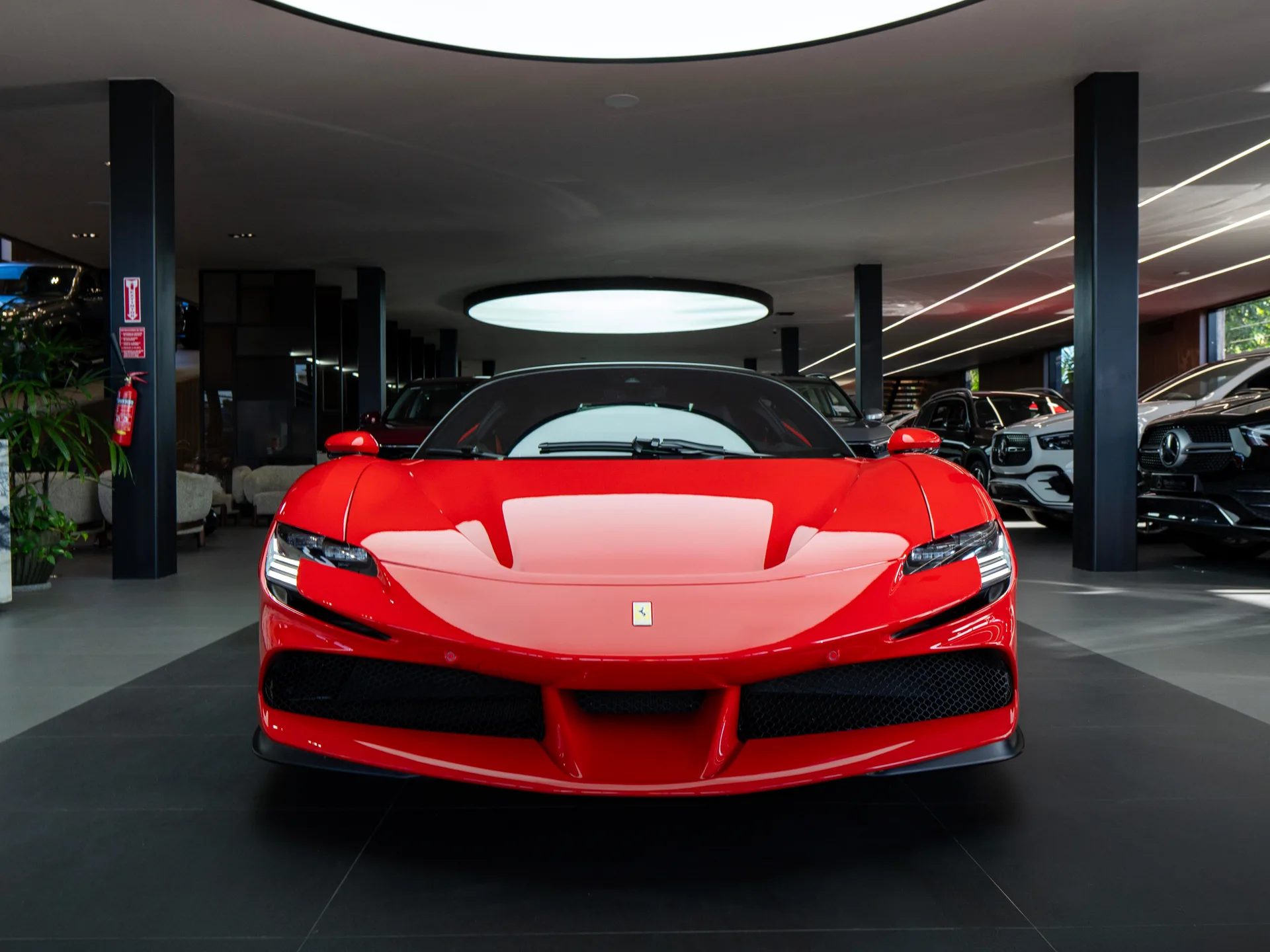 Ferrari SF90 Stradale 2023