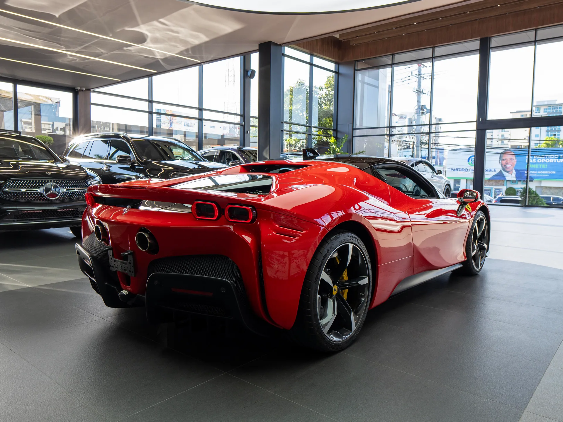 Ferrari SF90 Stradale 2023