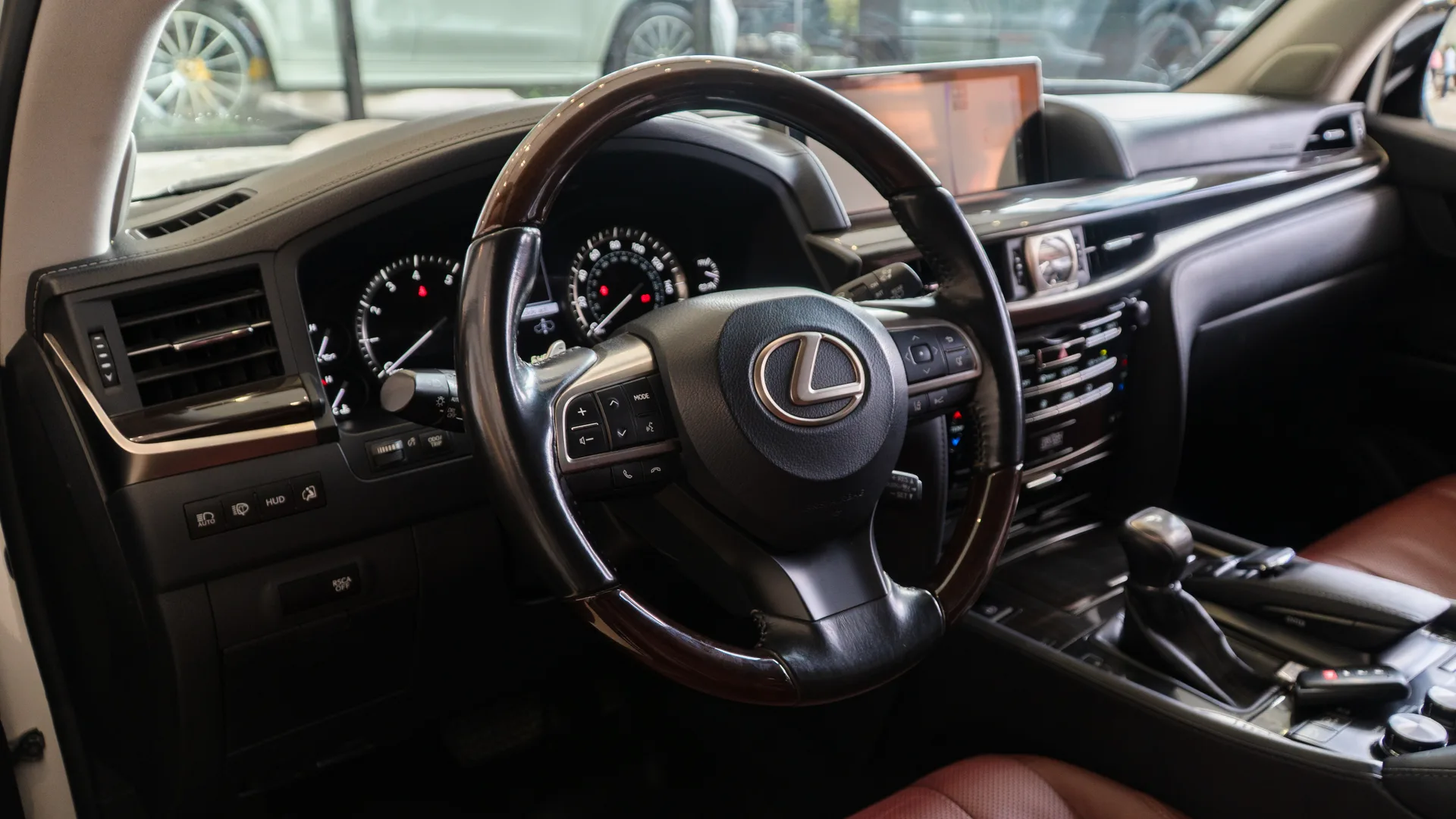 Lexus LX 2018