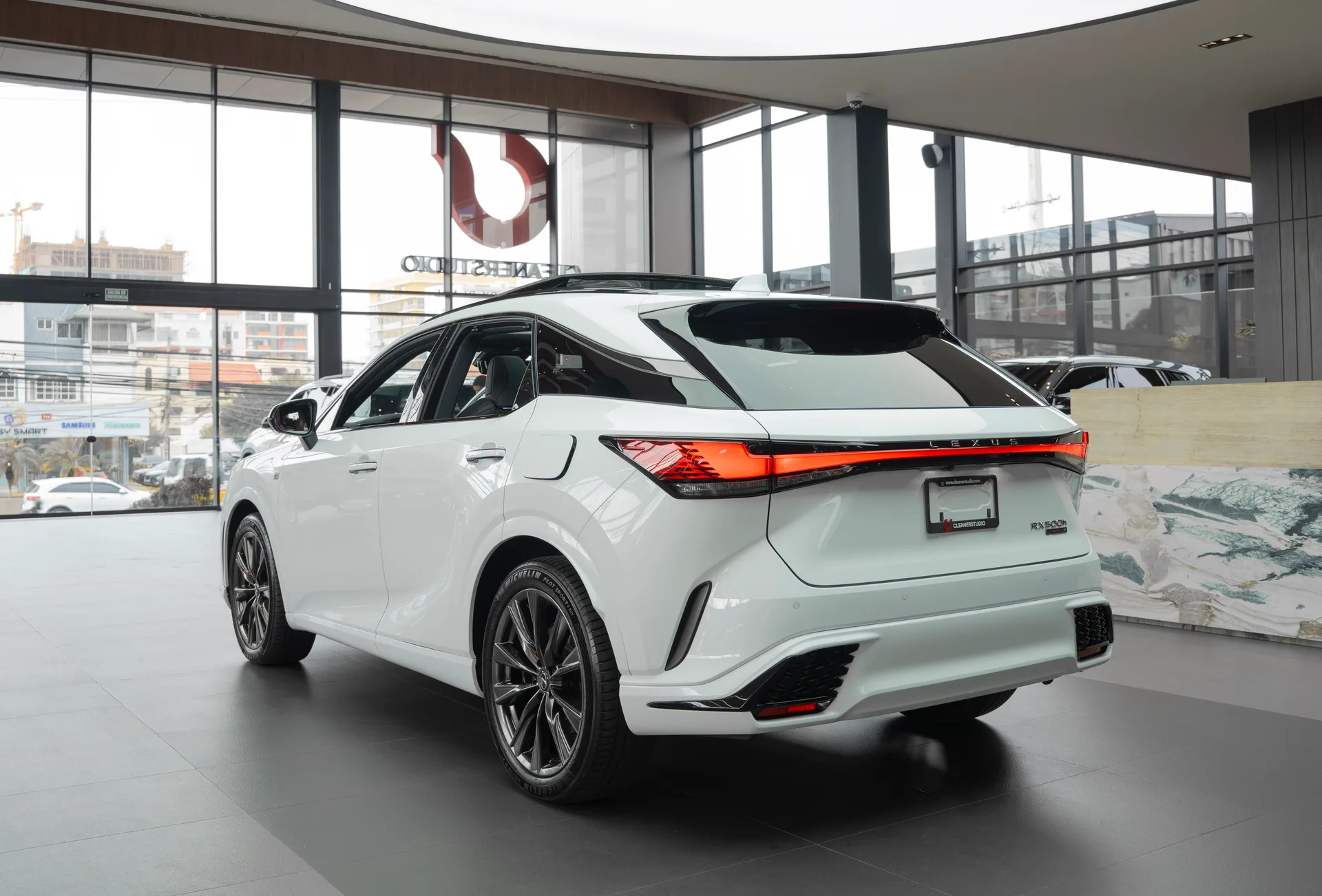 Lexus RX 2023