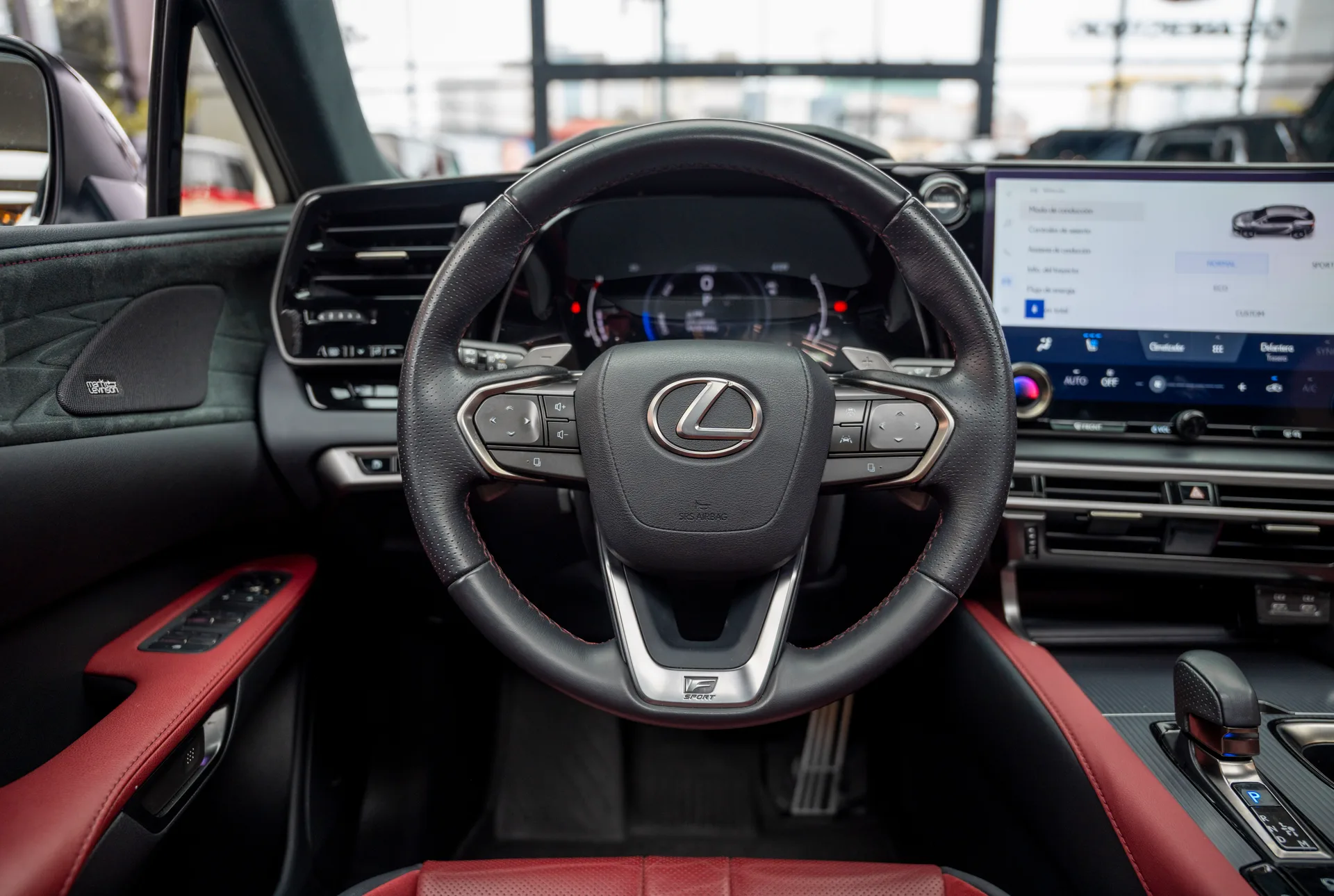 Lexus RX 2023