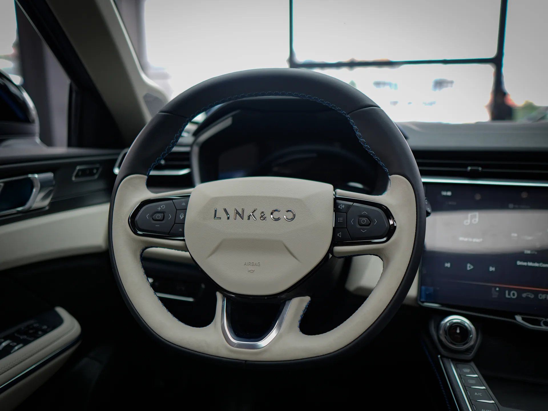 Lynk CO 01 2025