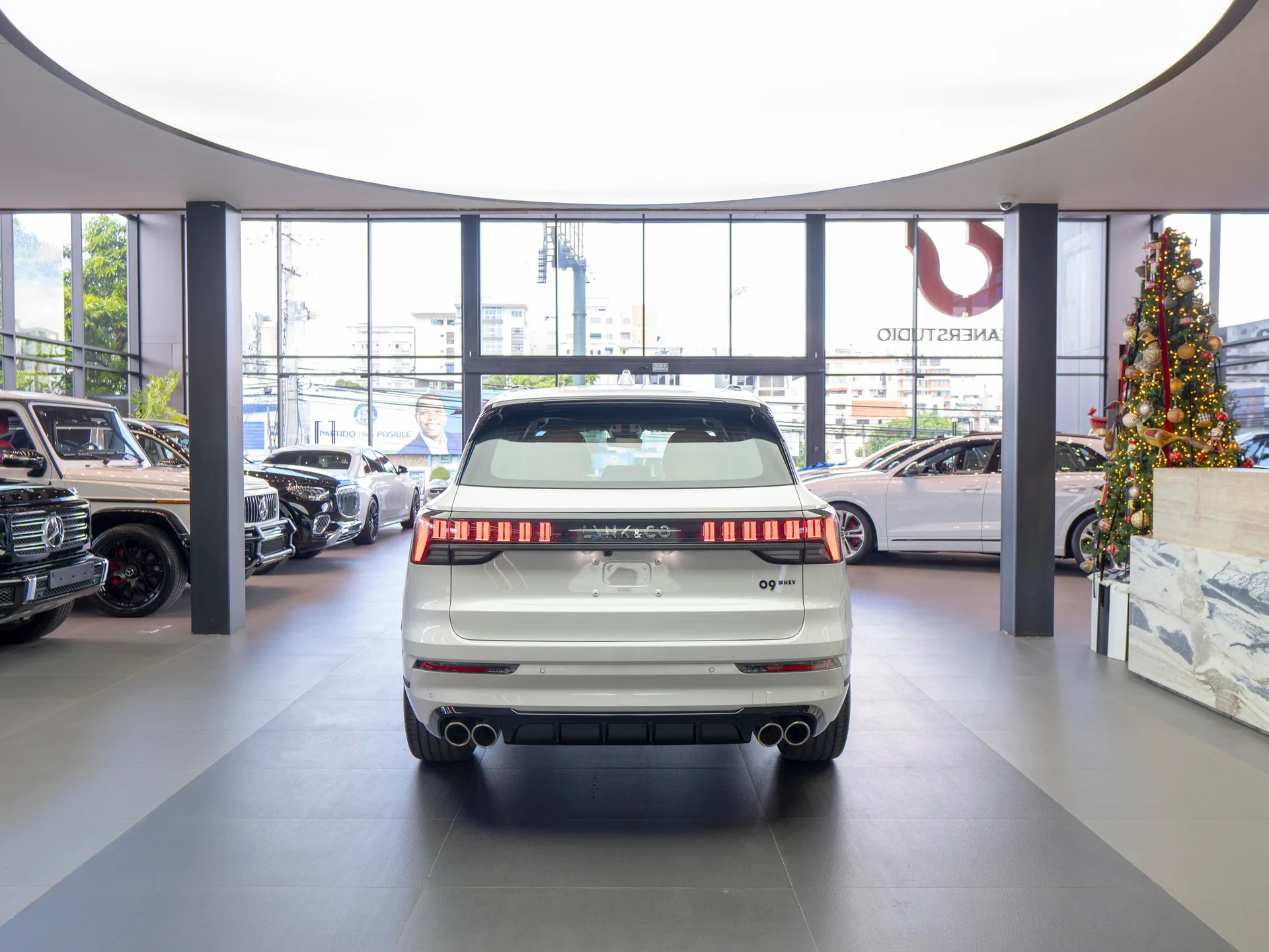 Lynk CO 09 2026