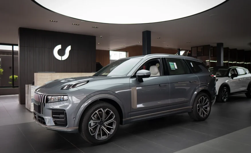 Lynk CO 09 2025