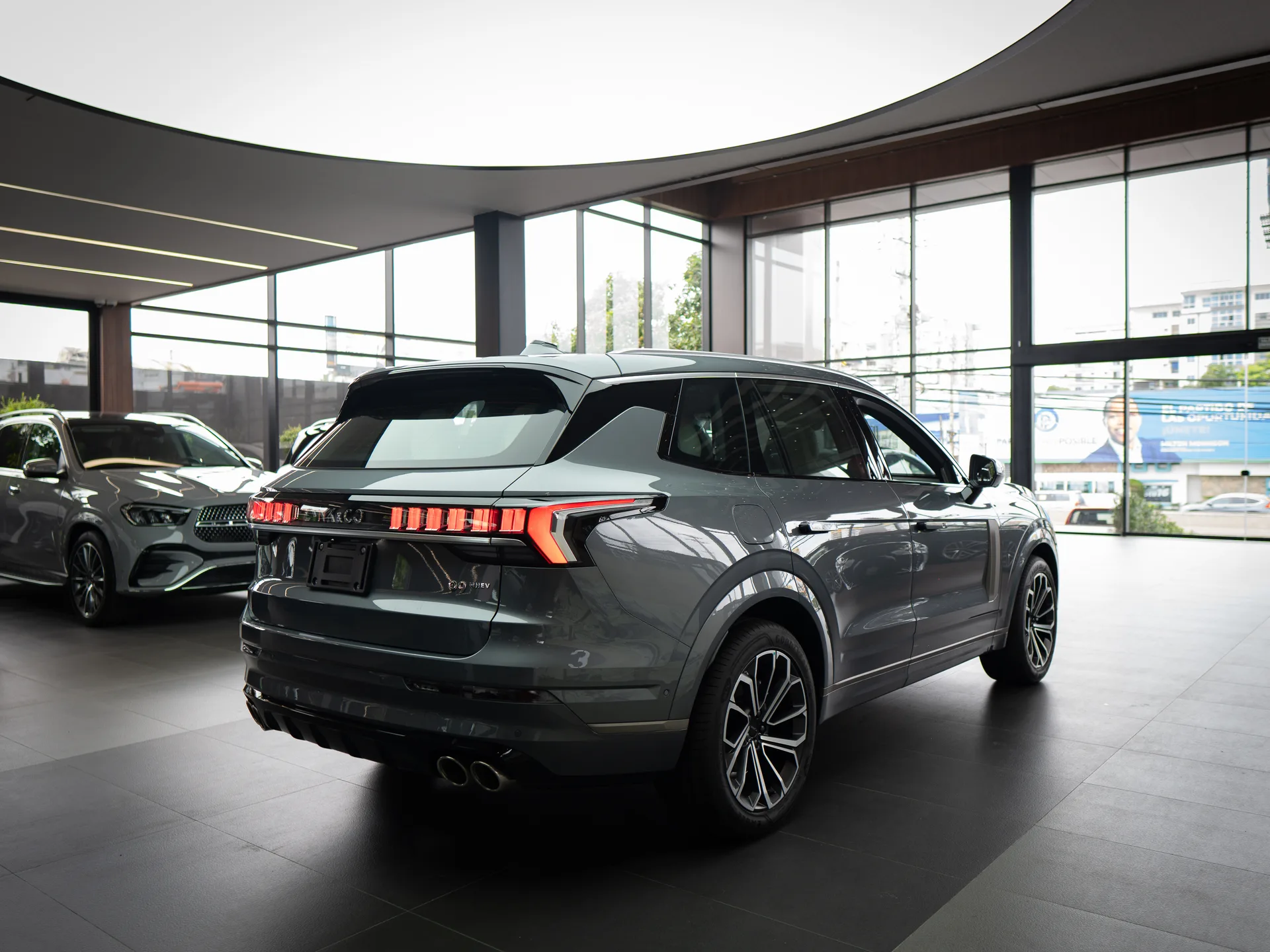Lynk CO 09 2025