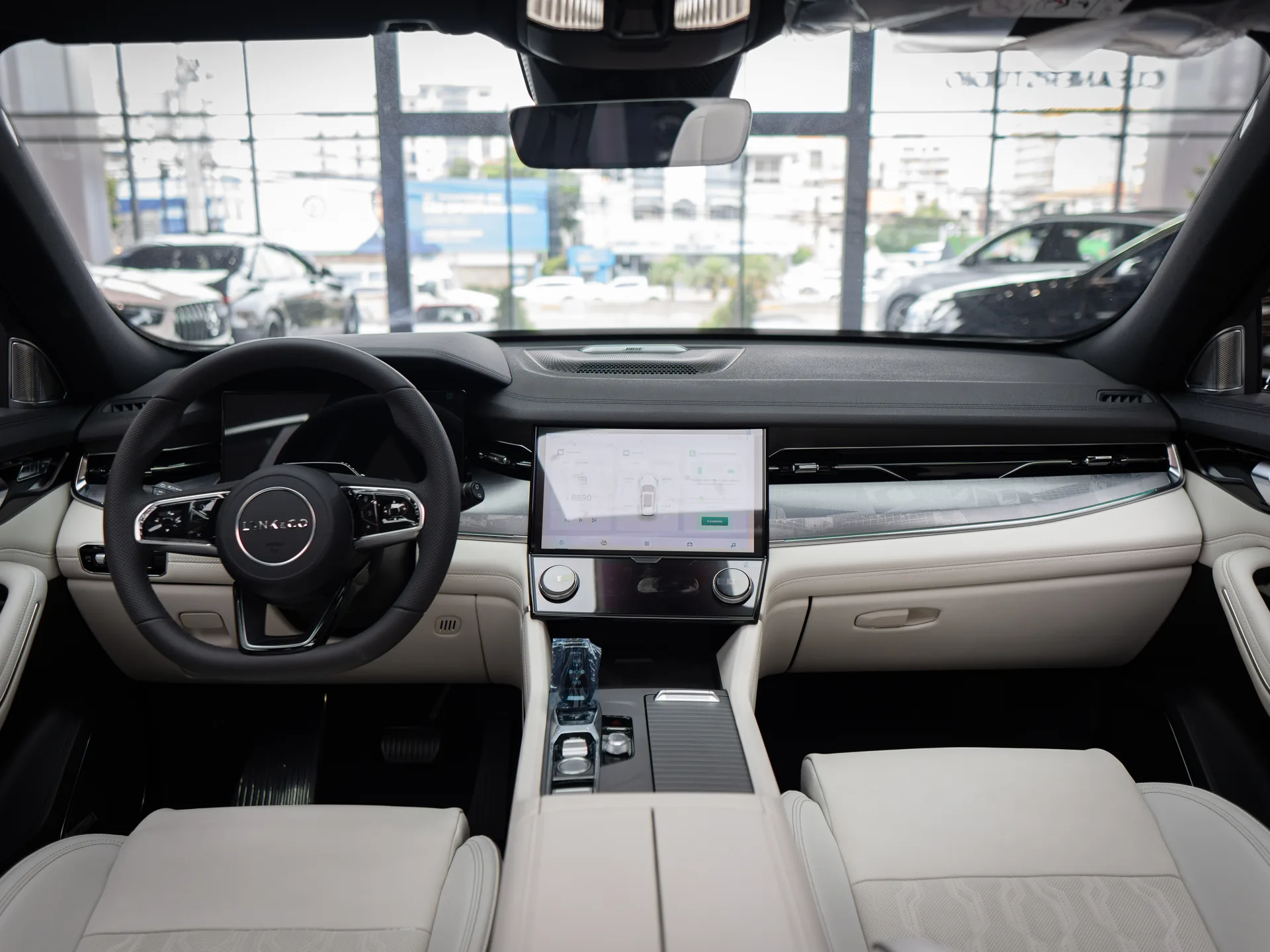 Lynk CO 09 2025
